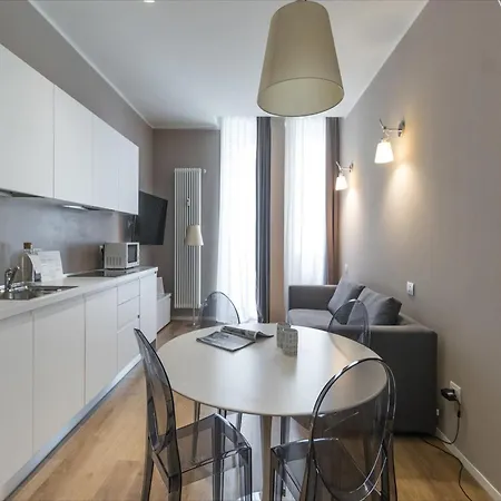 Cosy Apartment With View Ferienhaus Mailand